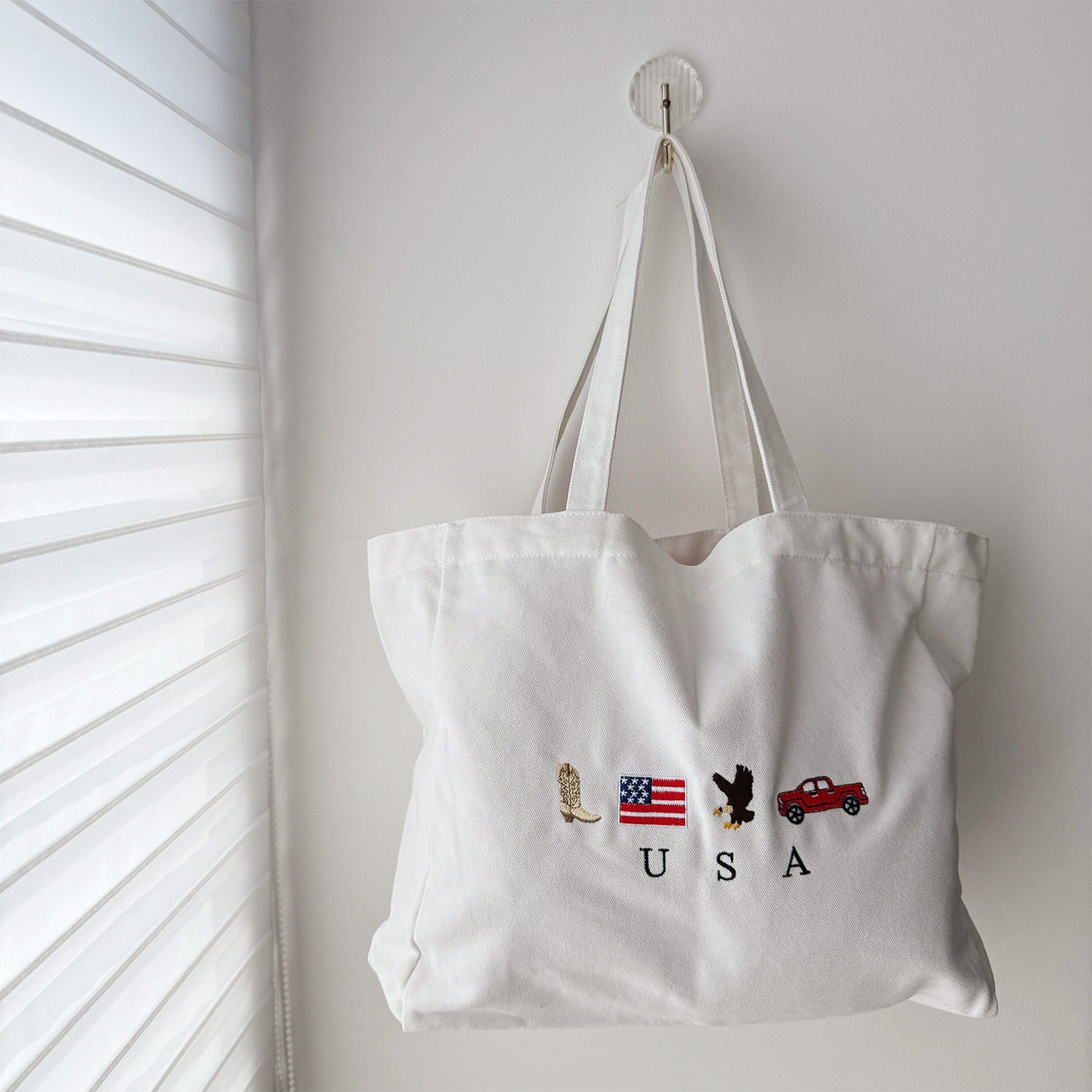 USA Icons Embroidered White Ca - Women Bags Ck recension och pris