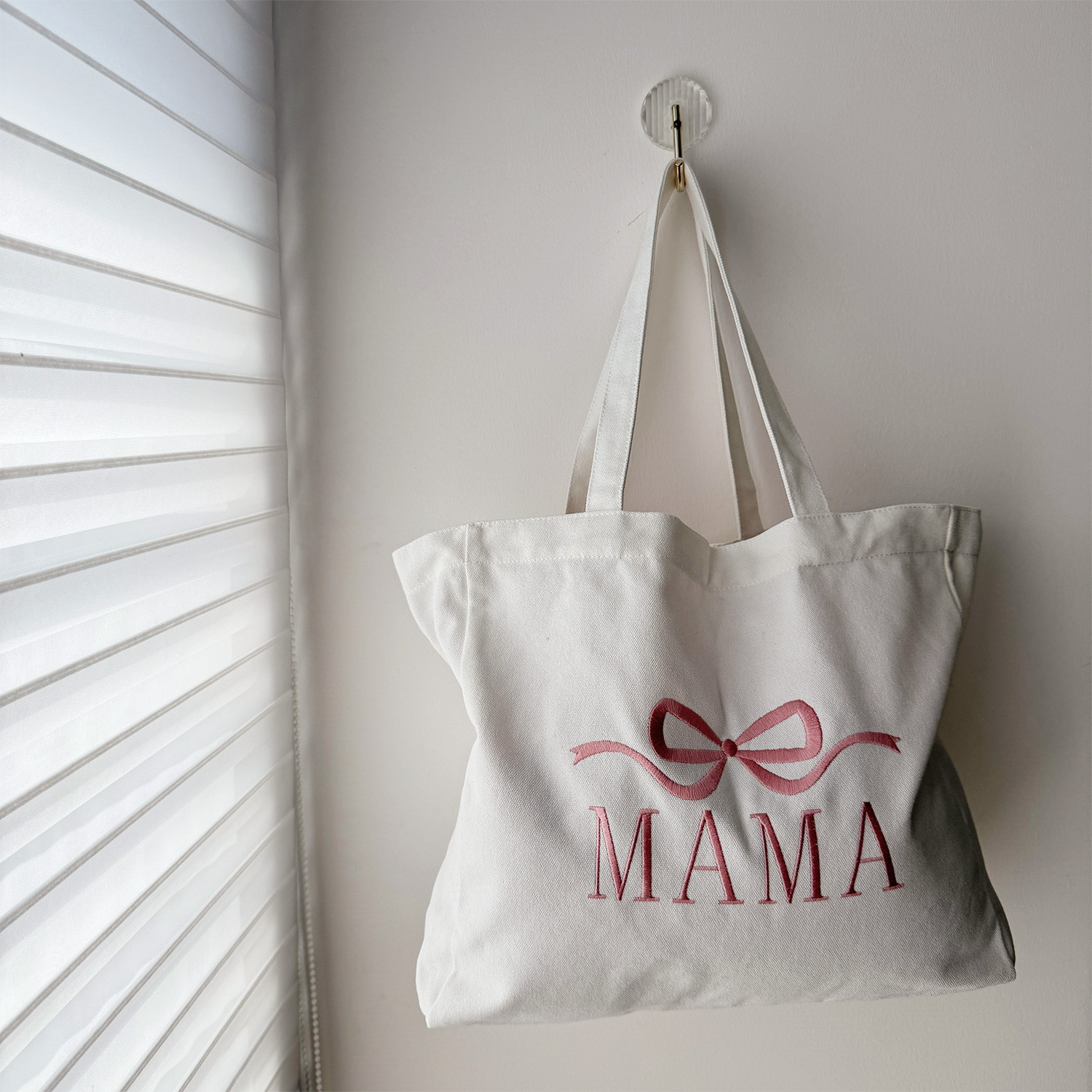Mama and Bow Letters Embroider - Women Bags Ck recension och pris