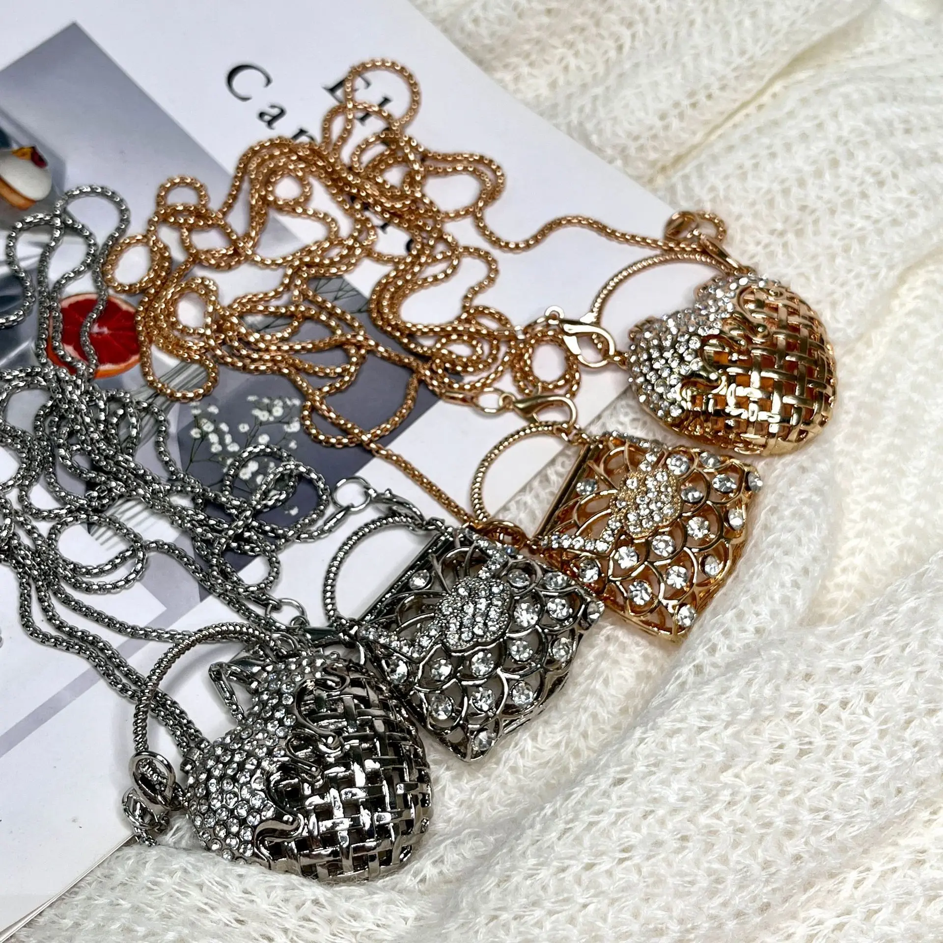Designer Hollowed Out Heart- H - Women Bags Mini recension och pris