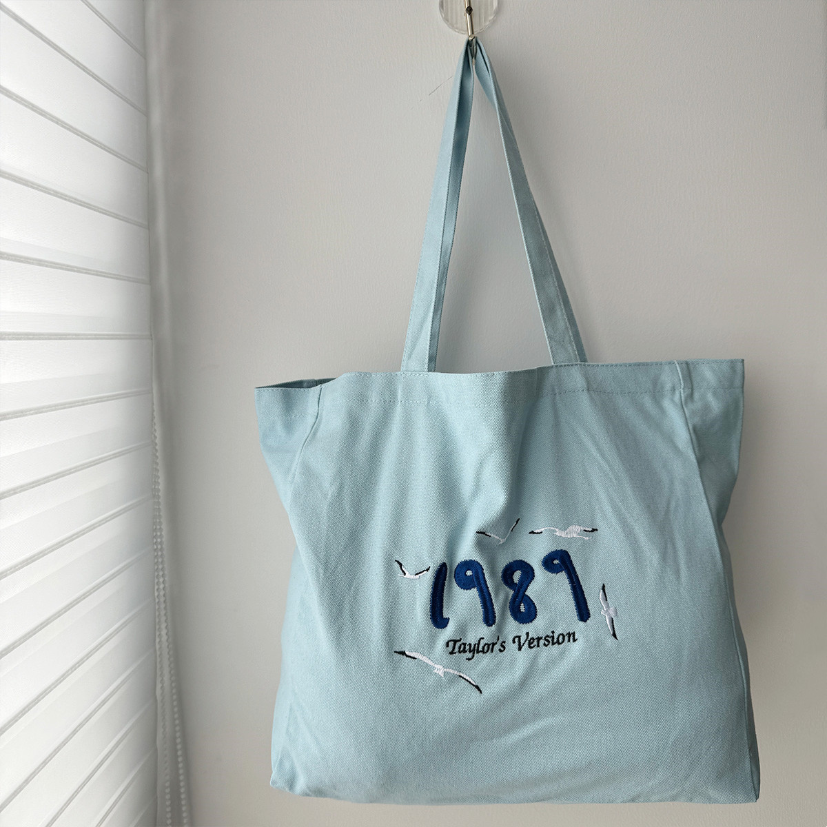 1989 Taylor's Version Embroide - Women Bags Ck recension och pris