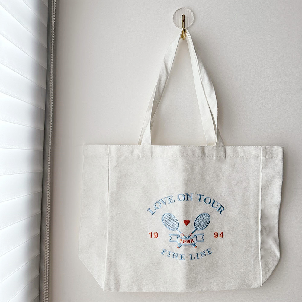 Love on Tour 1994 Embroidered  - Women Bags Ck recension och pris
