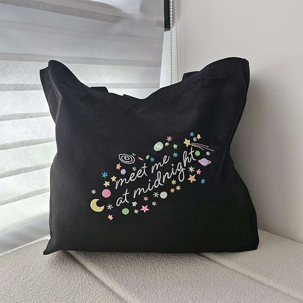 Meet Me At Midnight Space Embr - Women Bags Ck recension och pris